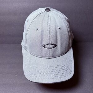 OAKLEY Vintage Y2K Eclipse Logo Flex Fit Hat Size Fit Like L/XL Gray Spell Out